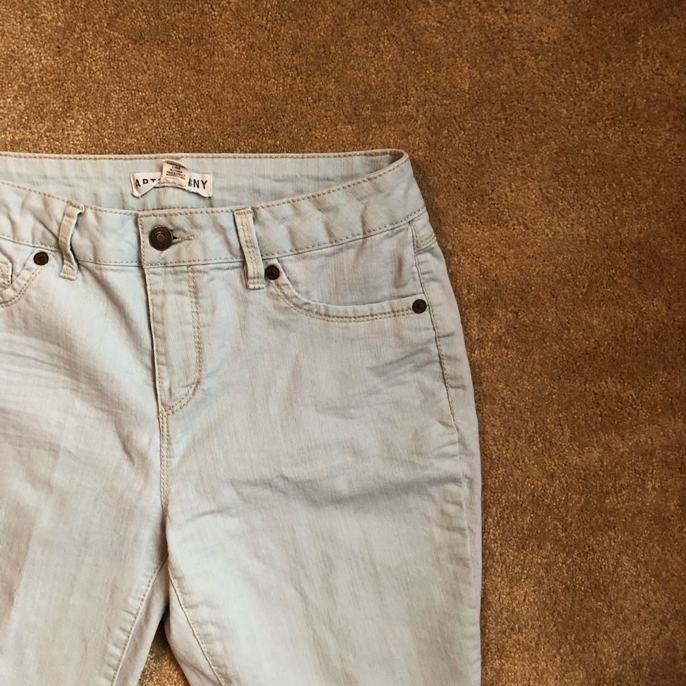 Light Wash Straight Leg Jeans